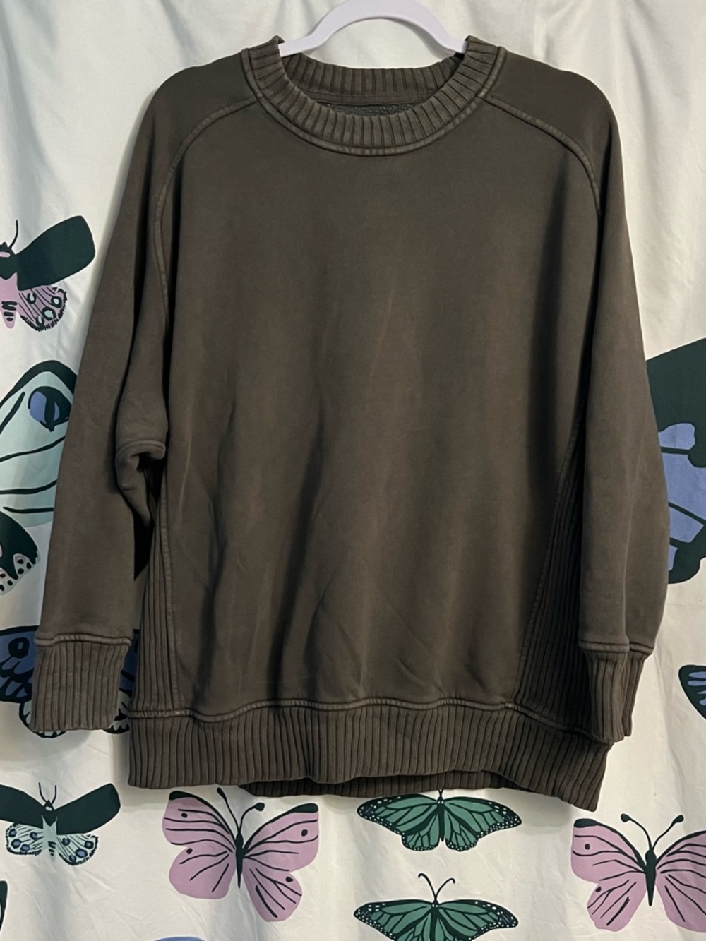 aerie oversized Olive Green ribbed side panel Crewneck